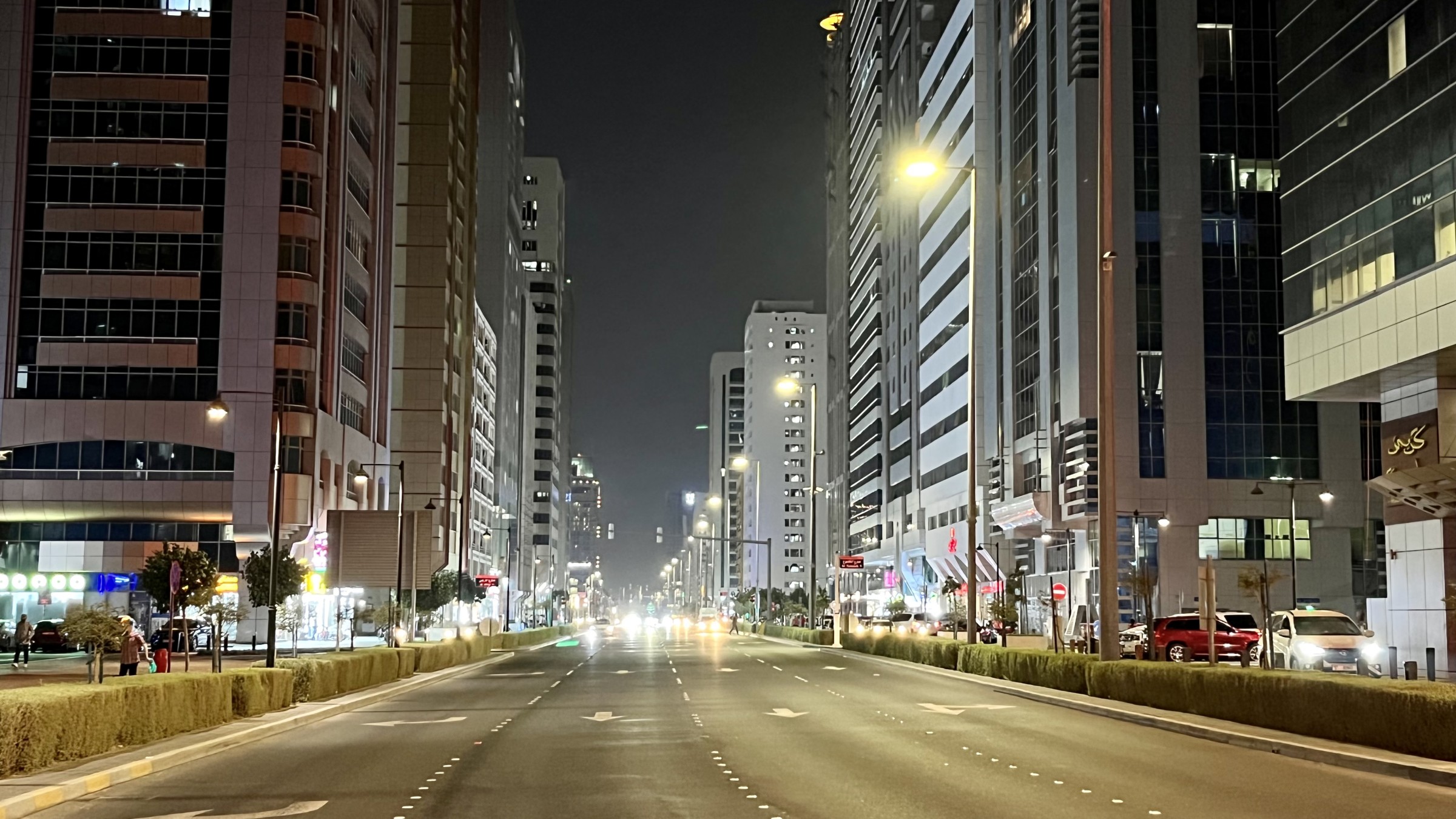 Roadway lighting in Abu Dhabi, UAE